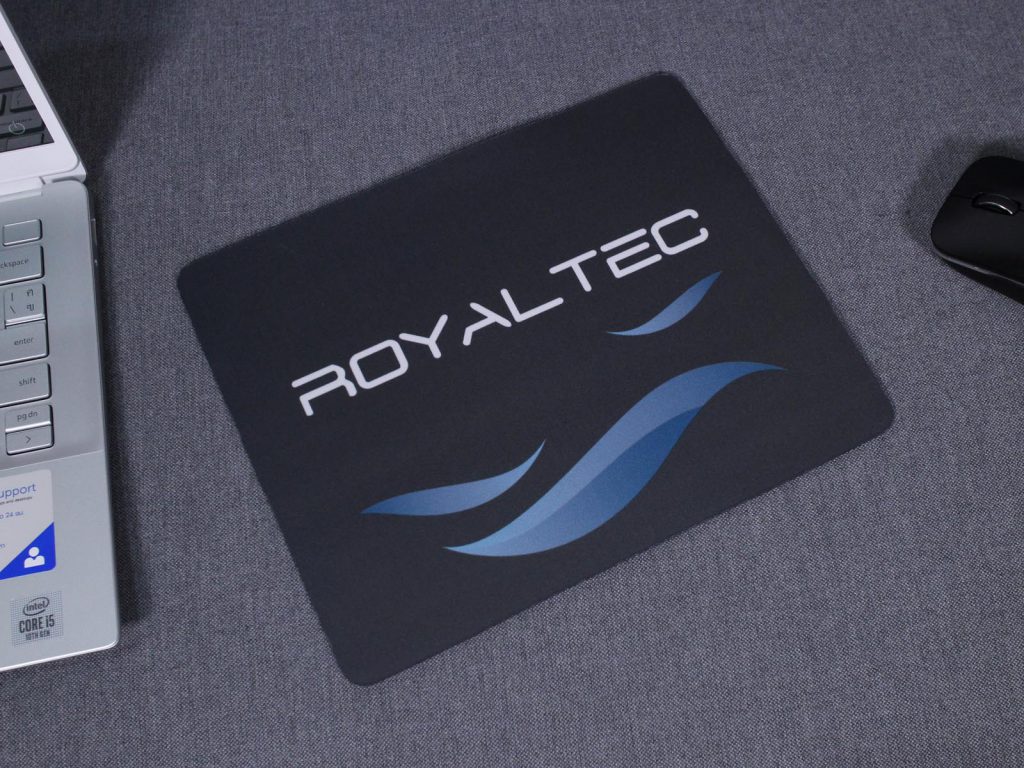 mouse pad with logo print